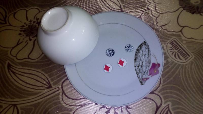 Xóc Đĩa Có Hack Được Không? Rủi Ro & Chiến Thuật An Toàn 3 Xóc đĩa truyền thống: Có thể bị gian lận không?
